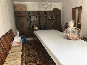 Продаётся дом в ц.г Бишкек , терр: 8 сот.
